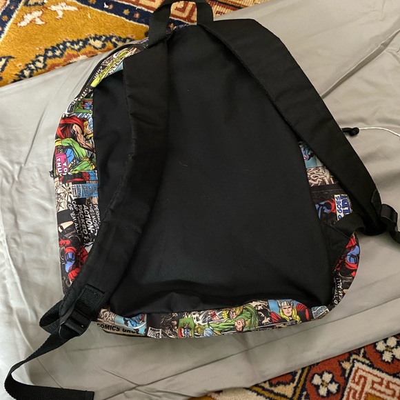 Marvel comic backpack - Picture 3 of 5